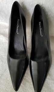 Pierre Dumas black heels/pumps